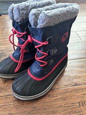 Sorel Kids Navy and Pink Insulated Winter Boots